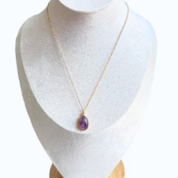 Collier inox ; Améthyste – Pendentif Géométrique Doré
