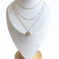 Collier inox ; Turquenite Howlite – Pendentif Soleil Doré Triple Rang